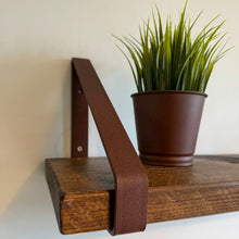 Load image into Gallery viewer, Rust - Triangle Heavy Duty Metal Shelf Bracket
